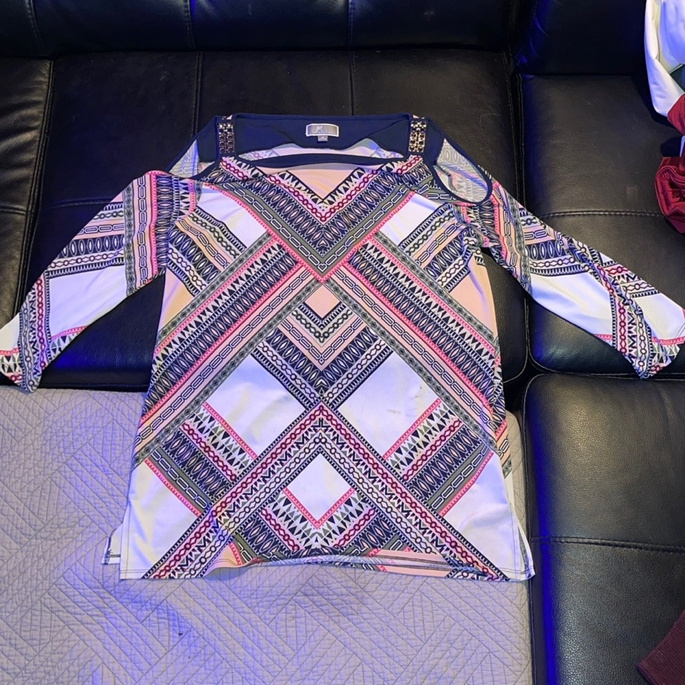 Super cute dress shirt :)